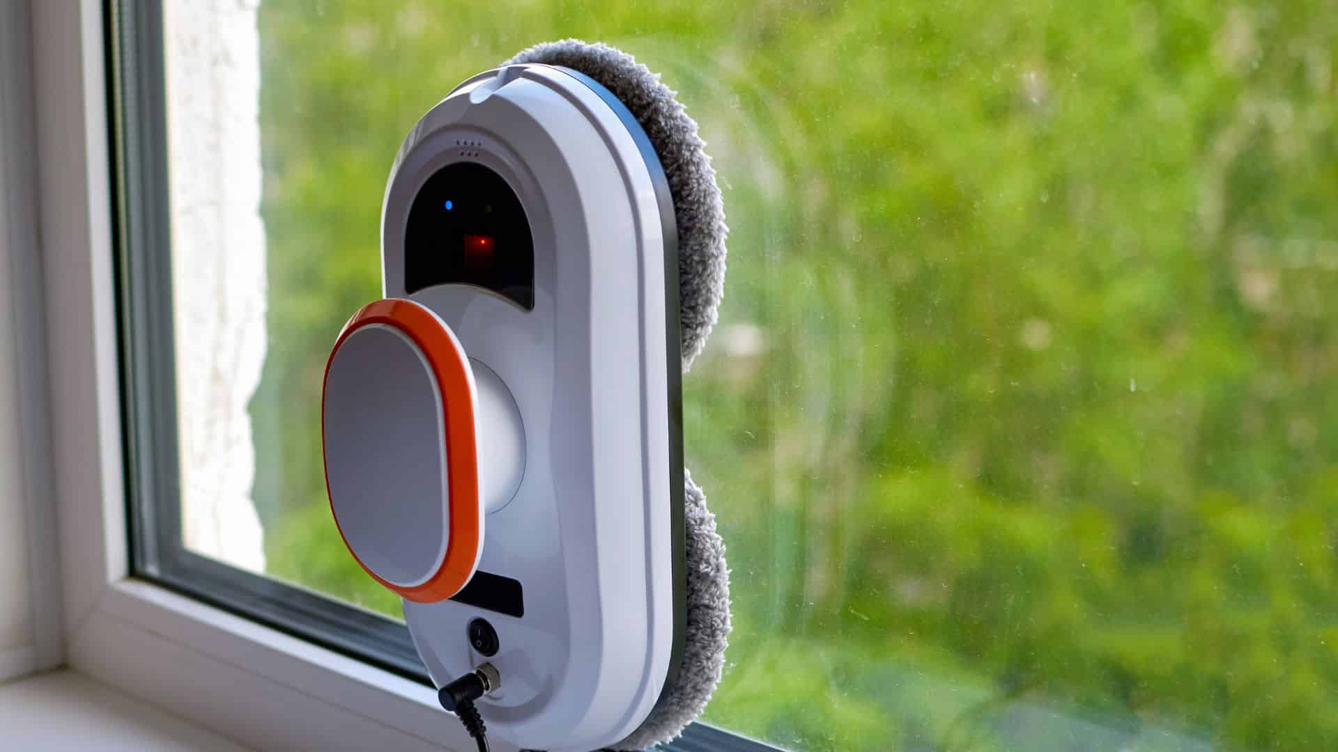 https://www.labellemaison.fr/wp-content/uploads/2024/01/robot-lave-vitre.jpg